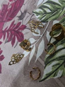 6 Pcs Vintage Gold Tone Ring Set