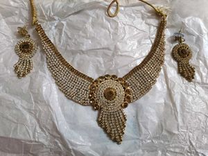 Beautiful Golden Necklace Set With Earrings