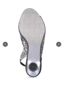 New Mochi designer heels