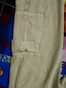 Beige Cargo Pants 👖