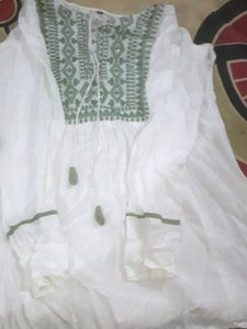 Embroidered White Short Kurti
