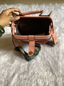 Embroided Box Sling