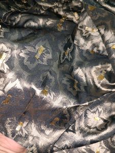 Woven And Zari Silk Saree