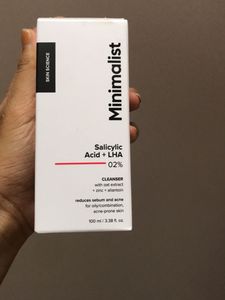 Minimalist Salicylic Acid Cleanser