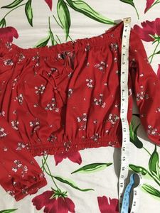 H&amp;M Red Floral Off-Shoulder Crop Top