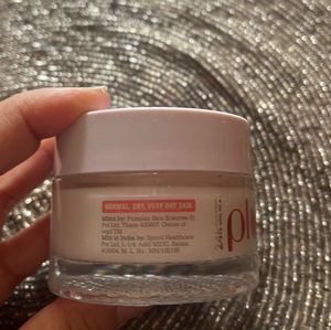 E-Luminence Moisturizing Creme