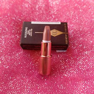 Charlotte Tilbury Kissing Lipstick