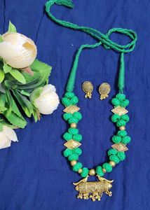 I Want To Sell This Handmade Golden Jewellery Set