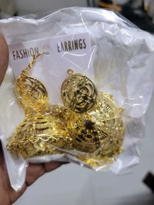 Gold Plated Jhumka Earrings Set