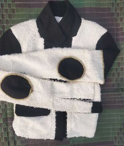 Stylish Two-Tone Cropped Jacket