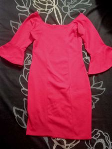 Chic Pink Bodycon Dress 🌷🎀
