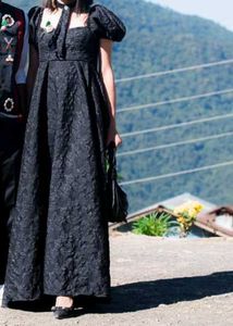 Elegant Black Maxi Dress