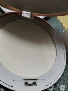 Foundation &amp;face powder