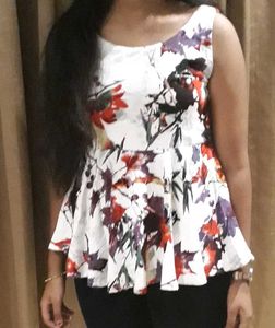 Floral Print Sleeveless Top