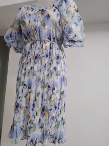 Floral Pleated Dress - Puff Sleeve