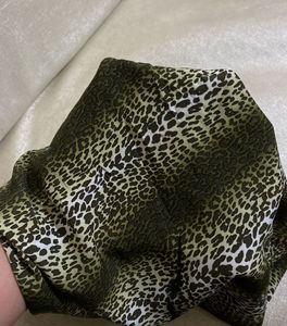 Vintage Leopard Print Green Square Size Scarf