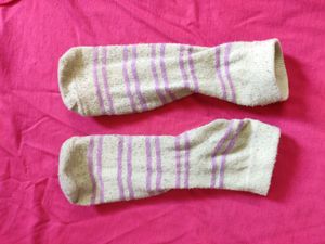 4 Preloved Socks