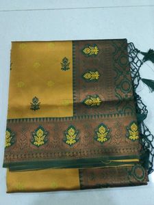 Green &amp; Gold Sari with Embellished Blouse Piece