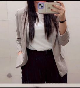H&M Unique Beige Blazer ❤️
