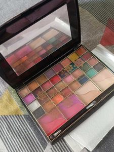 Makeup Palette