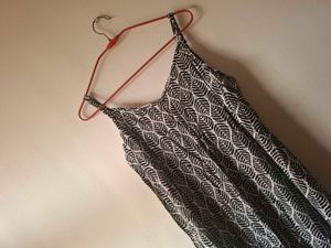 Leaf Print Maxi Dress