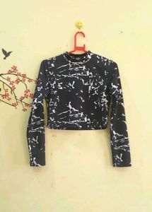 Black &amp; White Marble Print Crop Top🖤