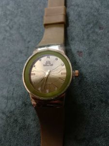 Stylish Beige Wristwatch