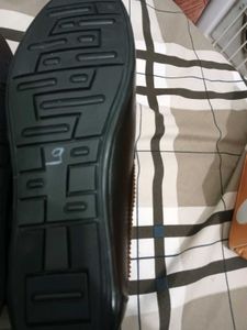 Knoos® Men Loafers In Excellent Condition.