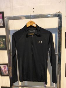 Under Armour Half Zip Pullover (XS)