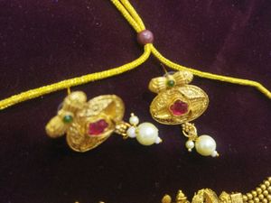 matt finish Necklace