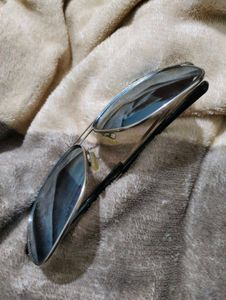 Stylish Aviator Mirror Sunglasses- Chrome Finish