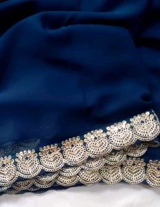 Elegant Navy Blue Saree With Golden Blouse Fabric