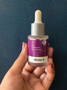 Derma Co Face Serum