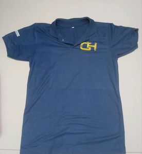 Contains mixture of brand t shirts