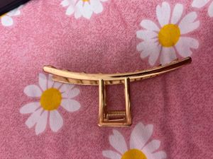 Gold Hair metallic Claw Clip