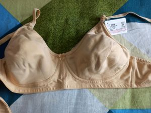 Floret T-shirt Light Padded 2 Piece Bras ( White &amp;