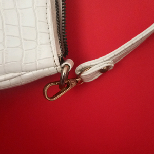 WHITE BAGUETTE BAG