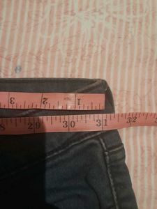 LEVI&#39;s Dark Wash SKINNY Jeans,Size-30