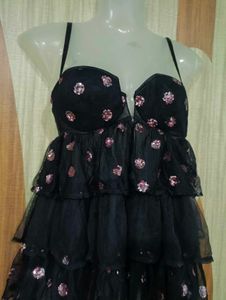 Victoria&#39;s Secret Black Floral Sequin Layer  Dres