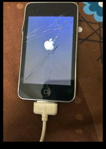 iPod Touch - Damaged Screen