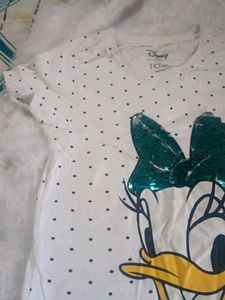 Daisy Duck Polka Dot Tee