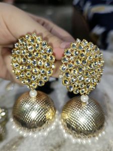 4 Earrings In just 300