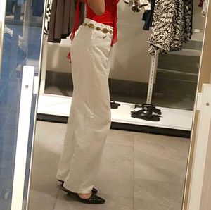 Stylish White Wide Leg Jeans ( size 28-30)