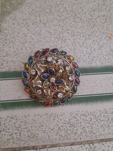 Head Pin