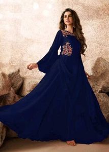 Beautiful Navy Blue 💙 Colour Gown