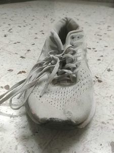 Used Sport Shoes