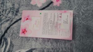 Riya pink perfume