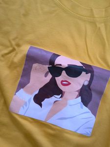 graphic yellow tee