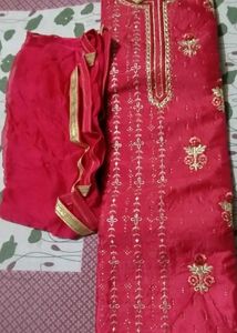 Red &amp; Gold Embroidered Salwar Kameez Suit