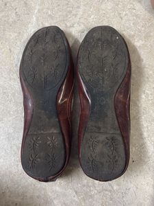 Brown Peacock Jutti